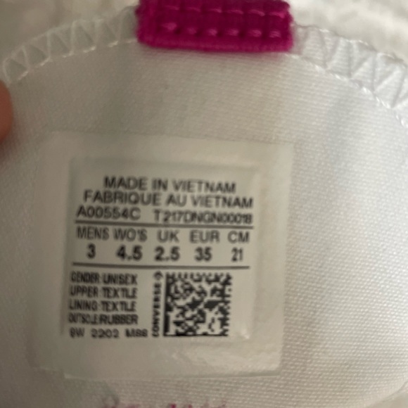 Ready to use this new  shoes - Picture 2 of 5